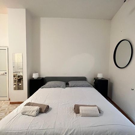 Appartamentino Nel Chiasso Monopoli Exterior foto